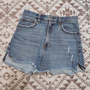 A&F high rise 4” short 27 / 4